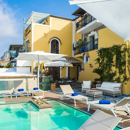 Degli Dei Luxury House Willa *