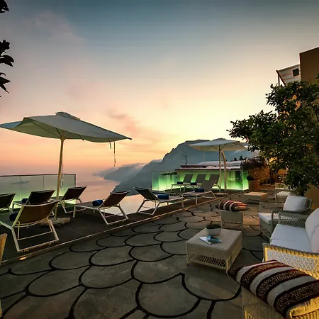 Villa Degli Dei Luxury House *